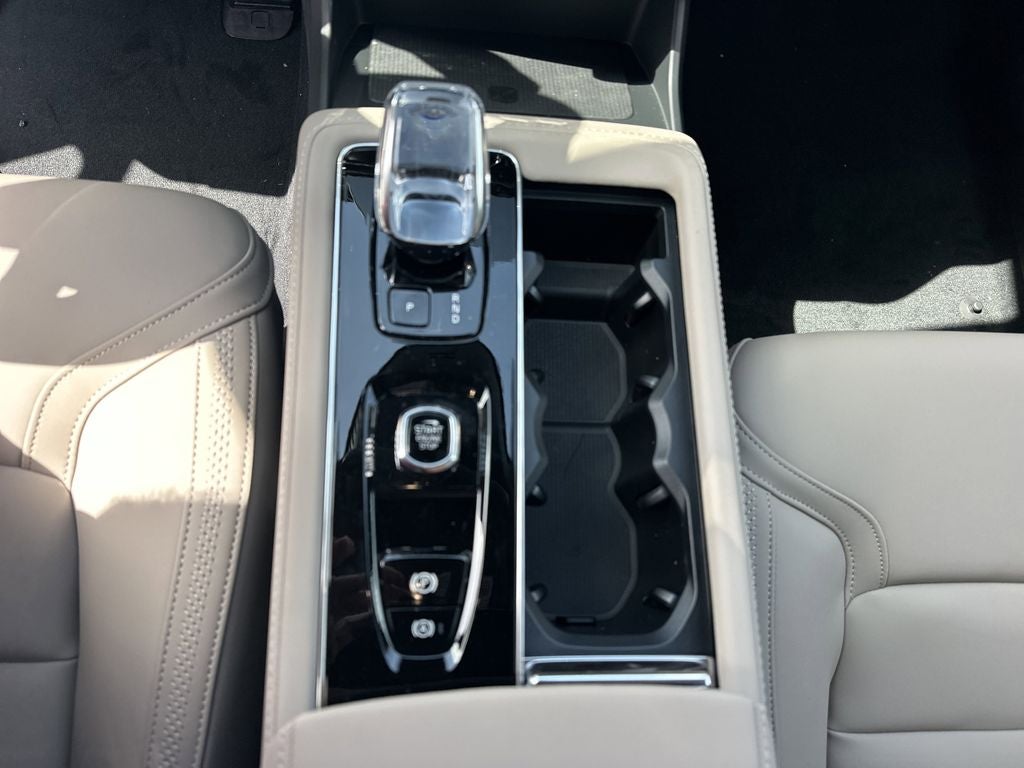 2026 Volvo XC90 B5 Core