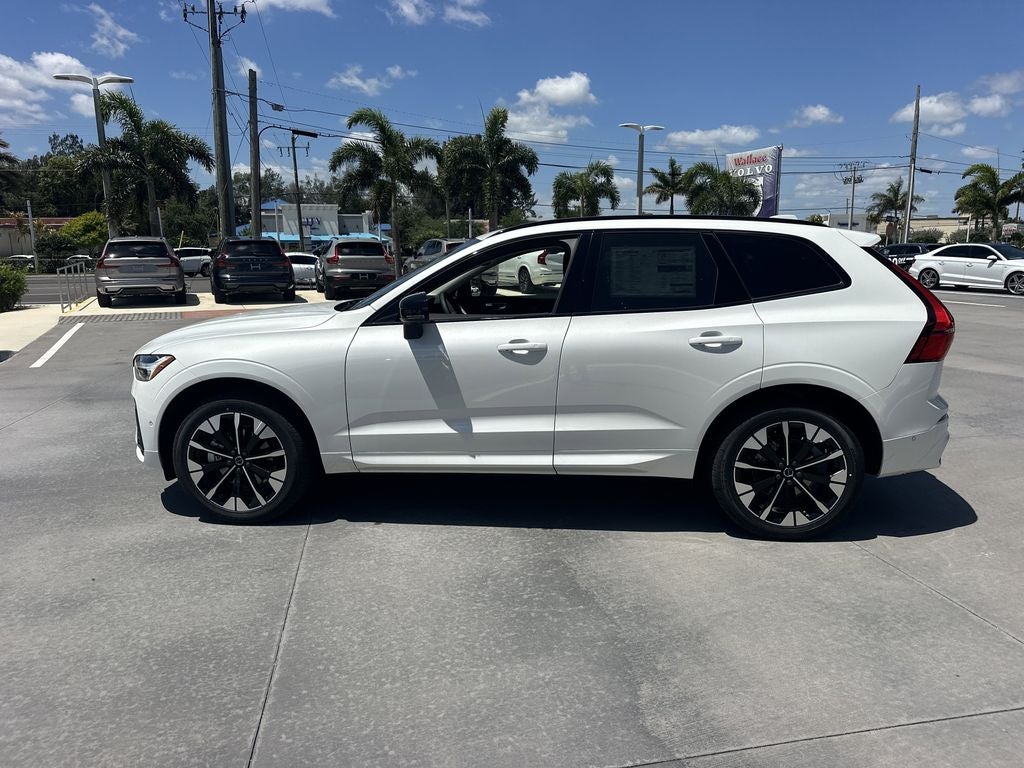 2026 Volvo XC60 B5 Plus