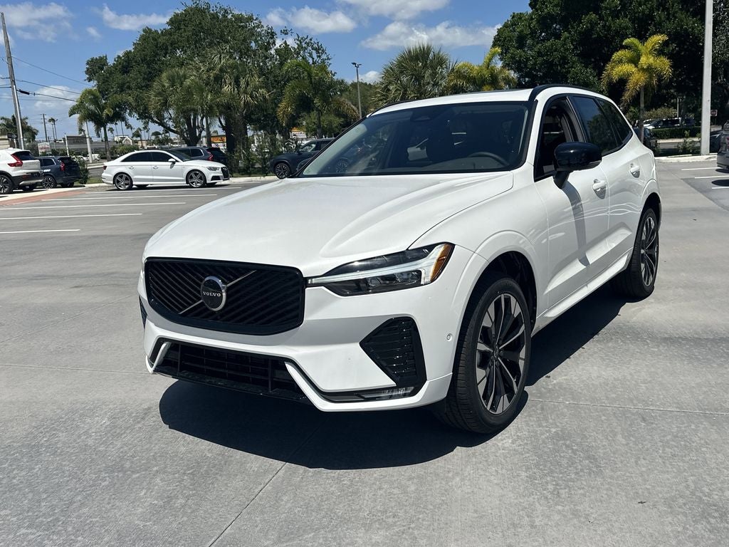 2026 Volvo XC60 B5 Plus