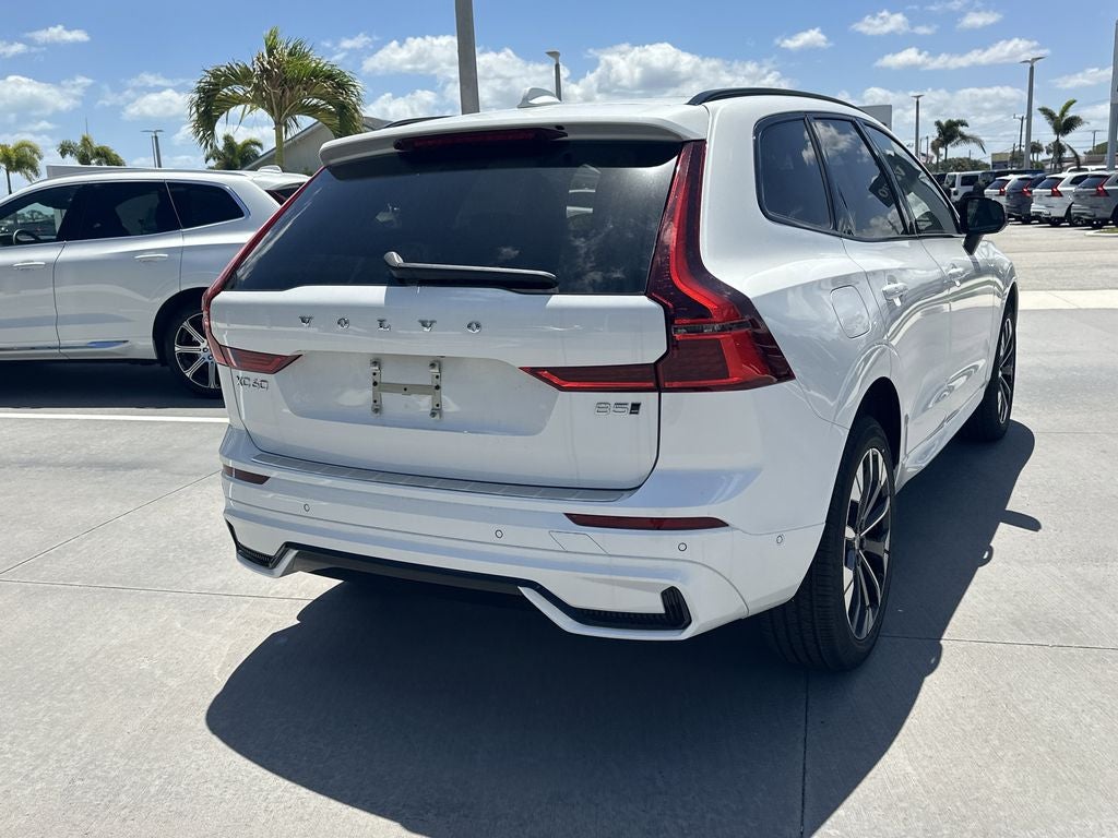 2026 Volvo XC60 B5 Plus