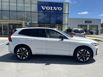 2026 Volvo XC60 B5 Plus