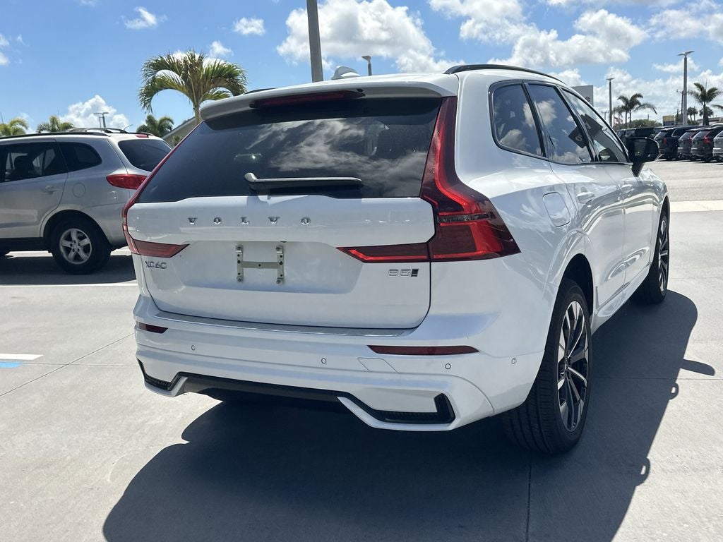 2026 Volvo XC60 B5 Plus