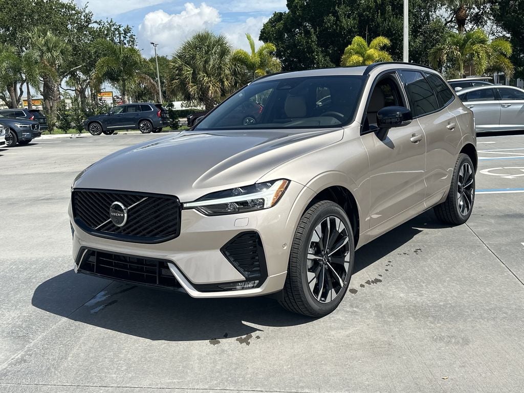2026 Volvo XC60 B5 Plus