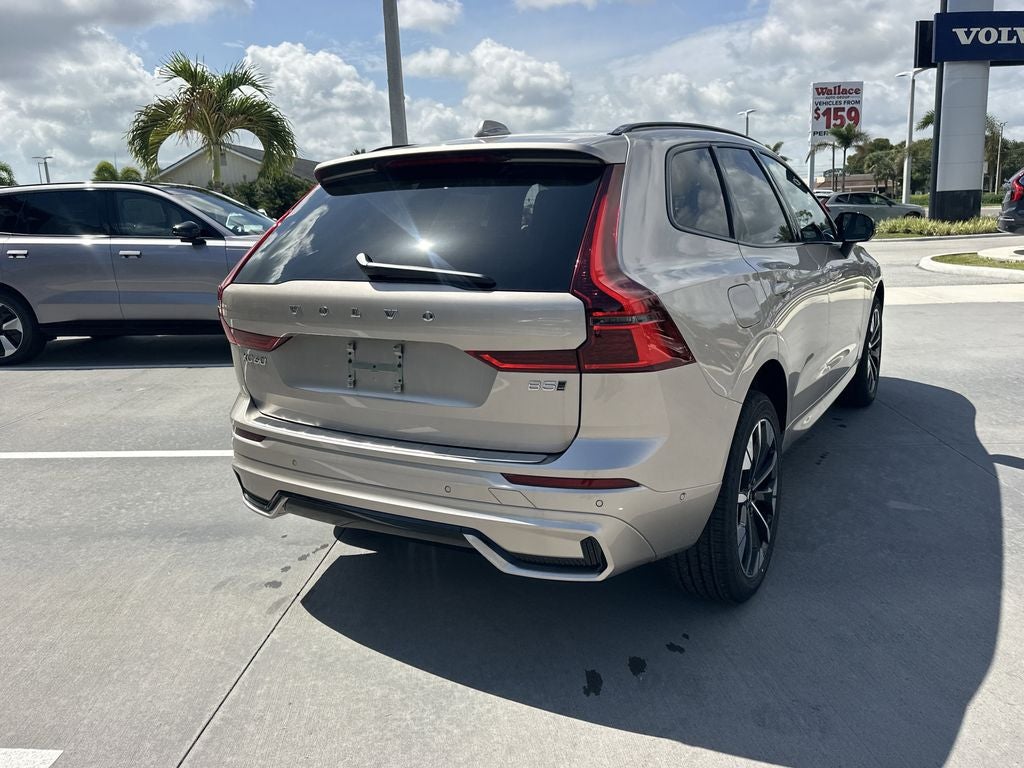 2026 Volvo XC60 B5 Plus
