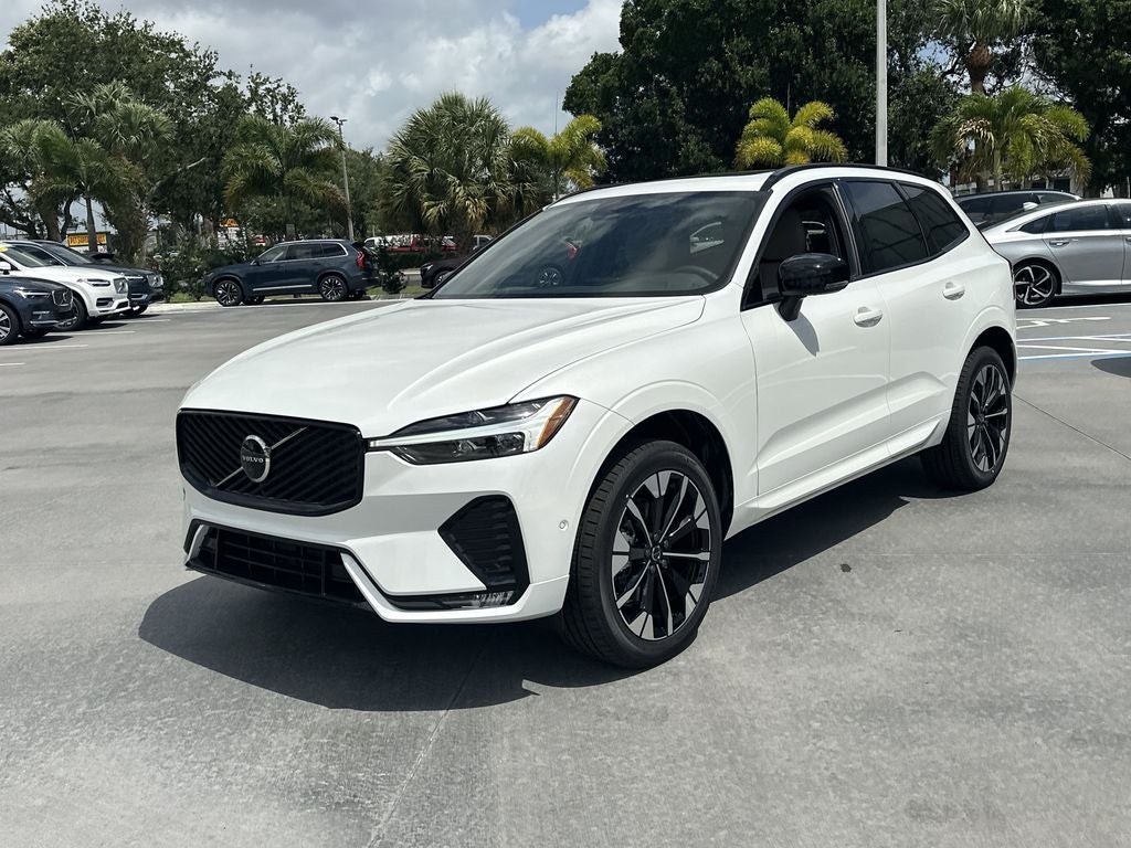 2026 Volvo XC60 B5 Plus