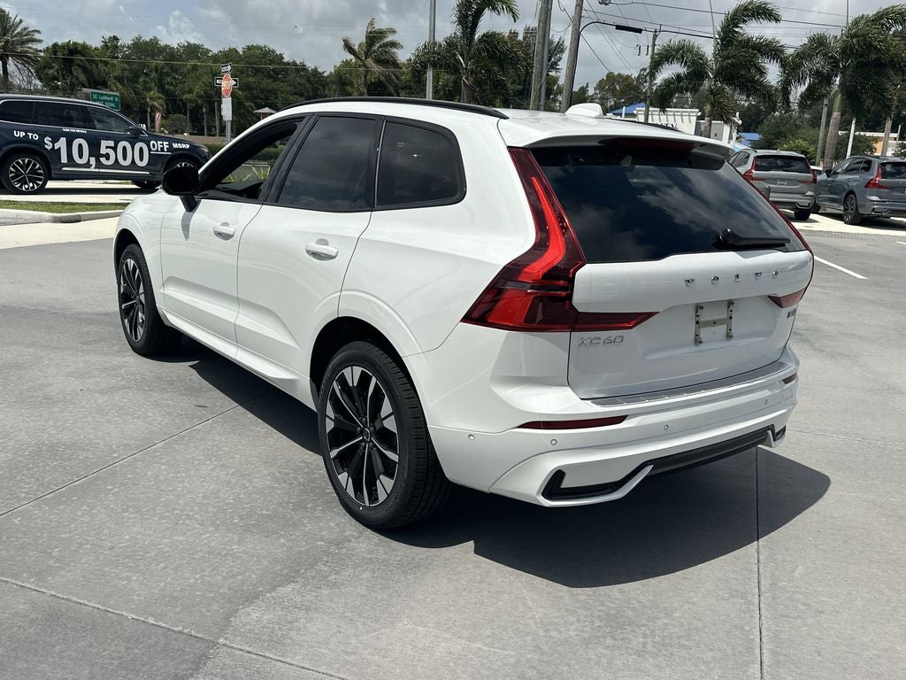 2026 Volvo XC60 B5 Plus