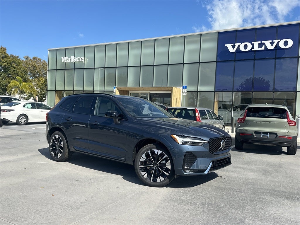 2026 Volvo XC60 B5 Plus