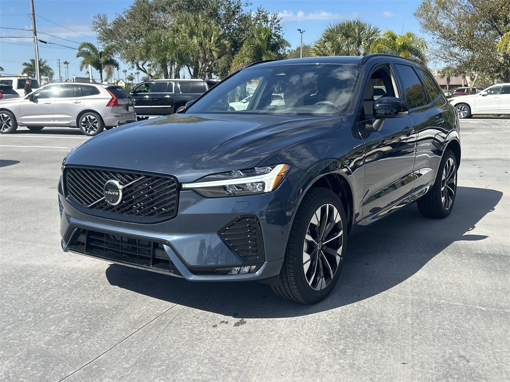 2026 Volvo XC60 B5 Plus