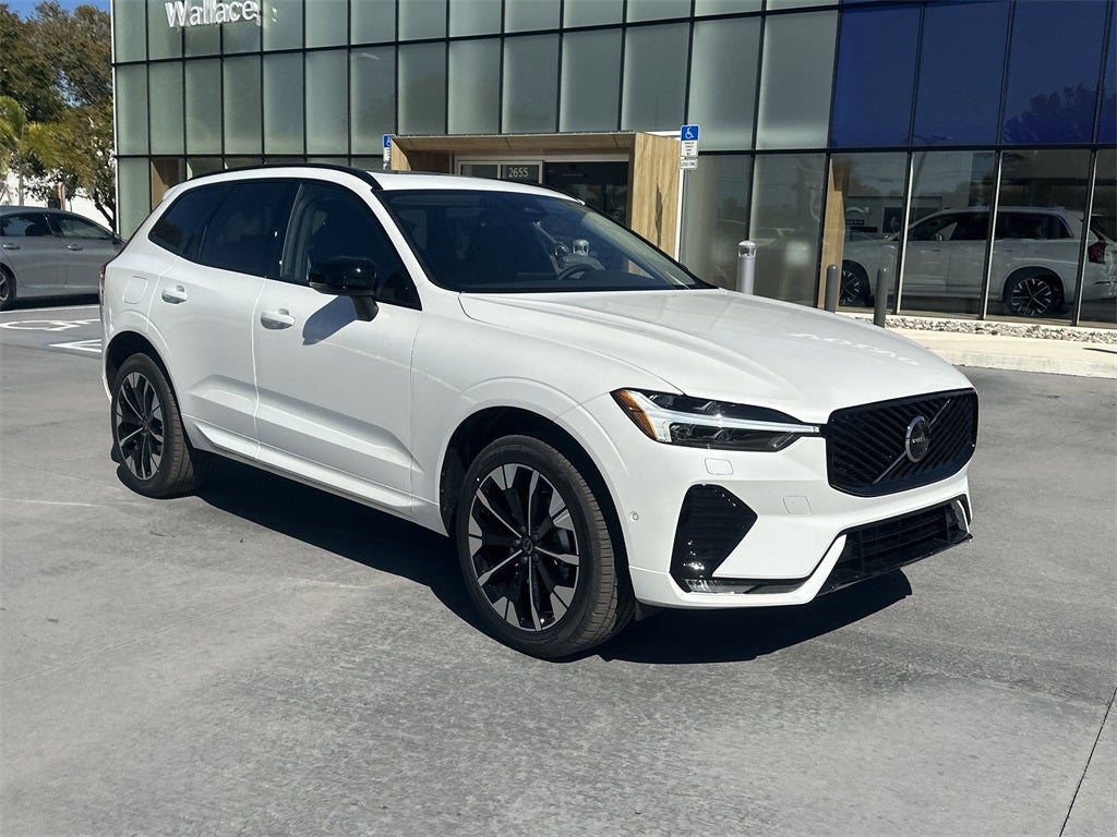 2026 Volvo XC60 B5 Plus