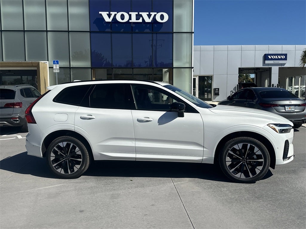 2026 Volvo XC60 B5 Plus