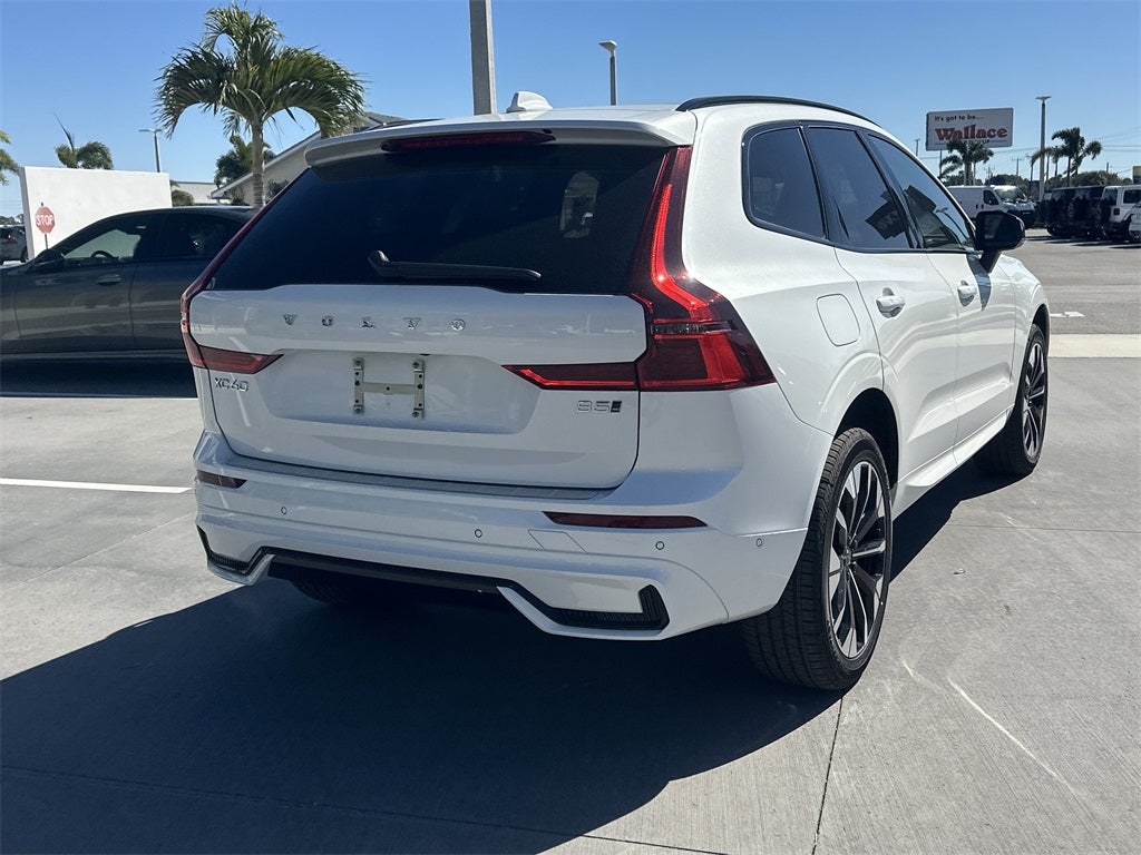 2026 Volvo XC60 B5 Plus