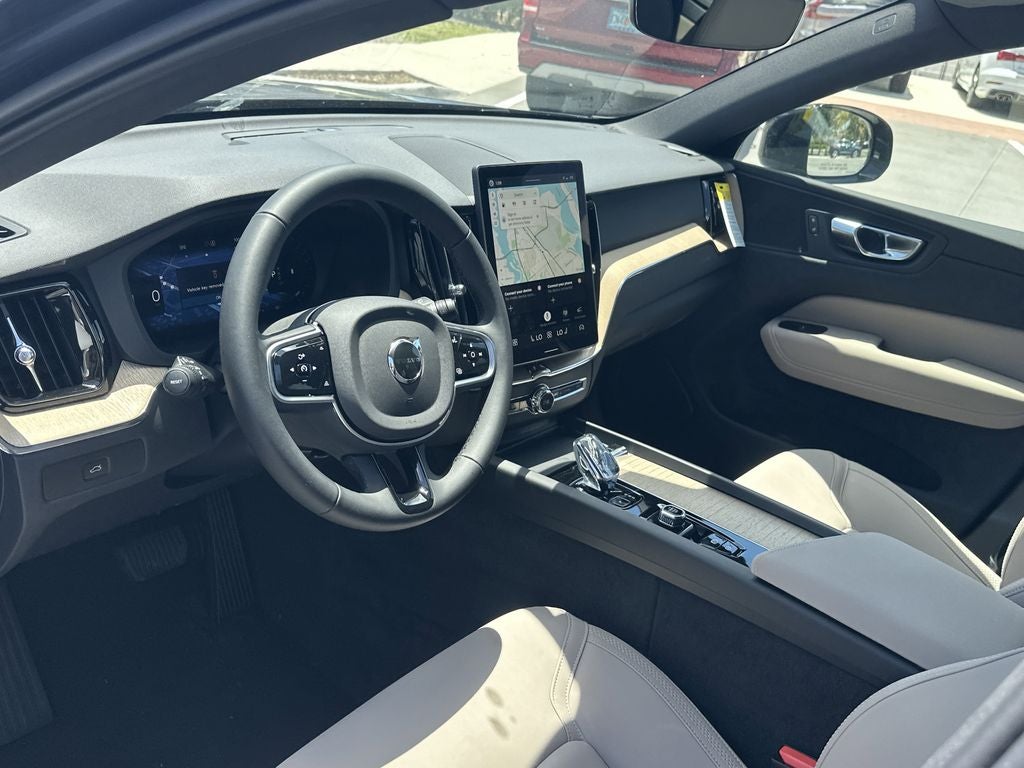 2026 Volvo XC60 B5 Plus