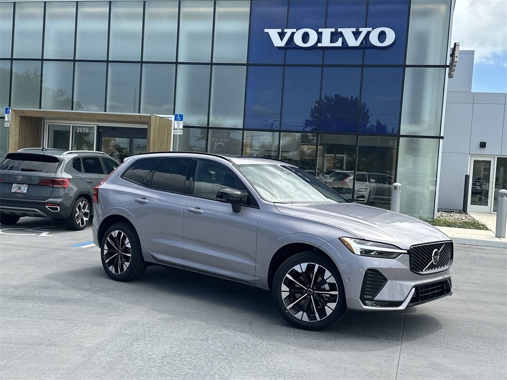 2026 Volvo XC60 B5 Plus