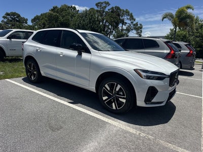 2026 Volvo XC60 B5 Plus