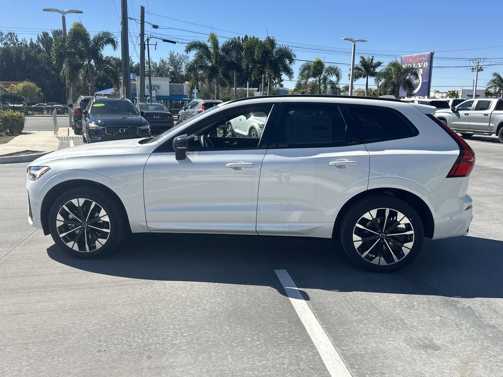 2026 Volvo XC60 B5 Plus