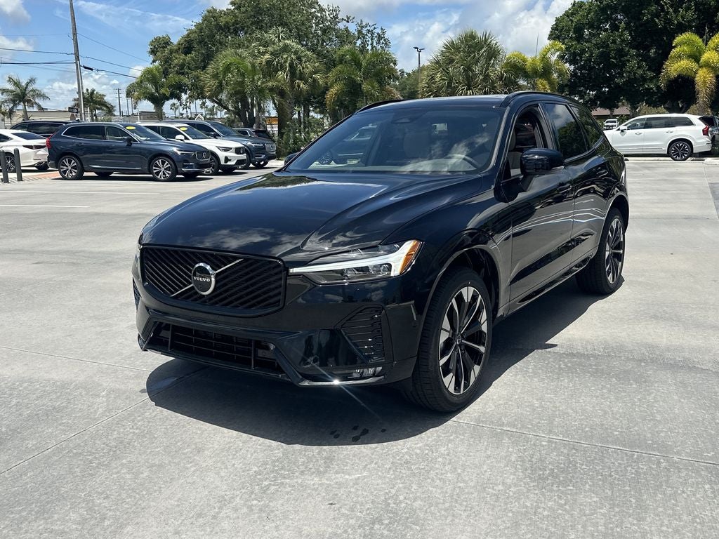 2026 Volvo XC60 B5 Plus