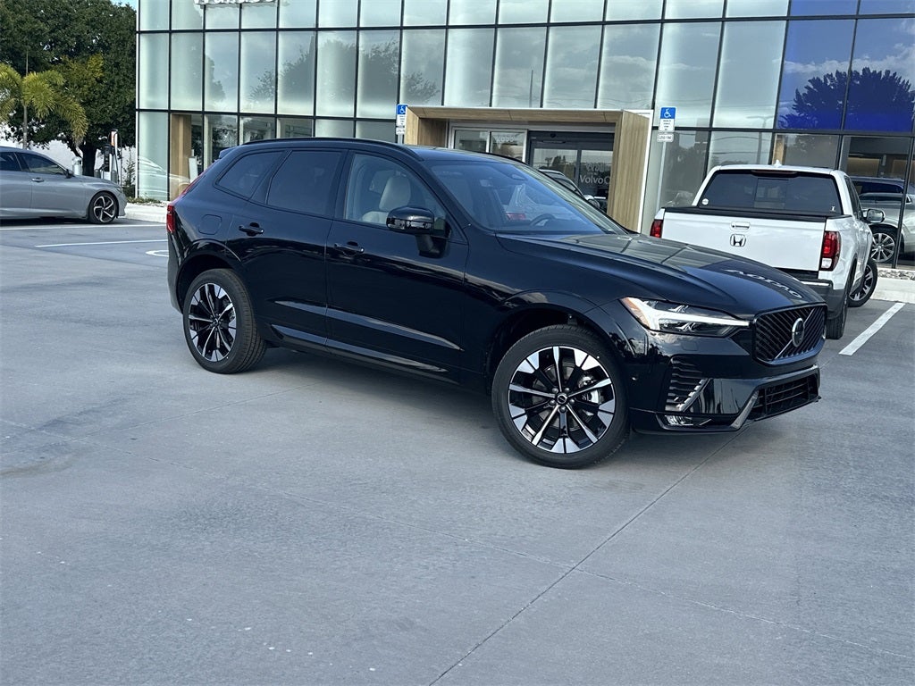 2026 Volvo XC60 B5 Plus