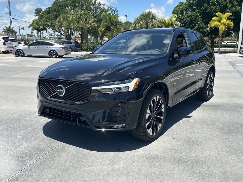 2026 Volvo XC60 B5 Plus