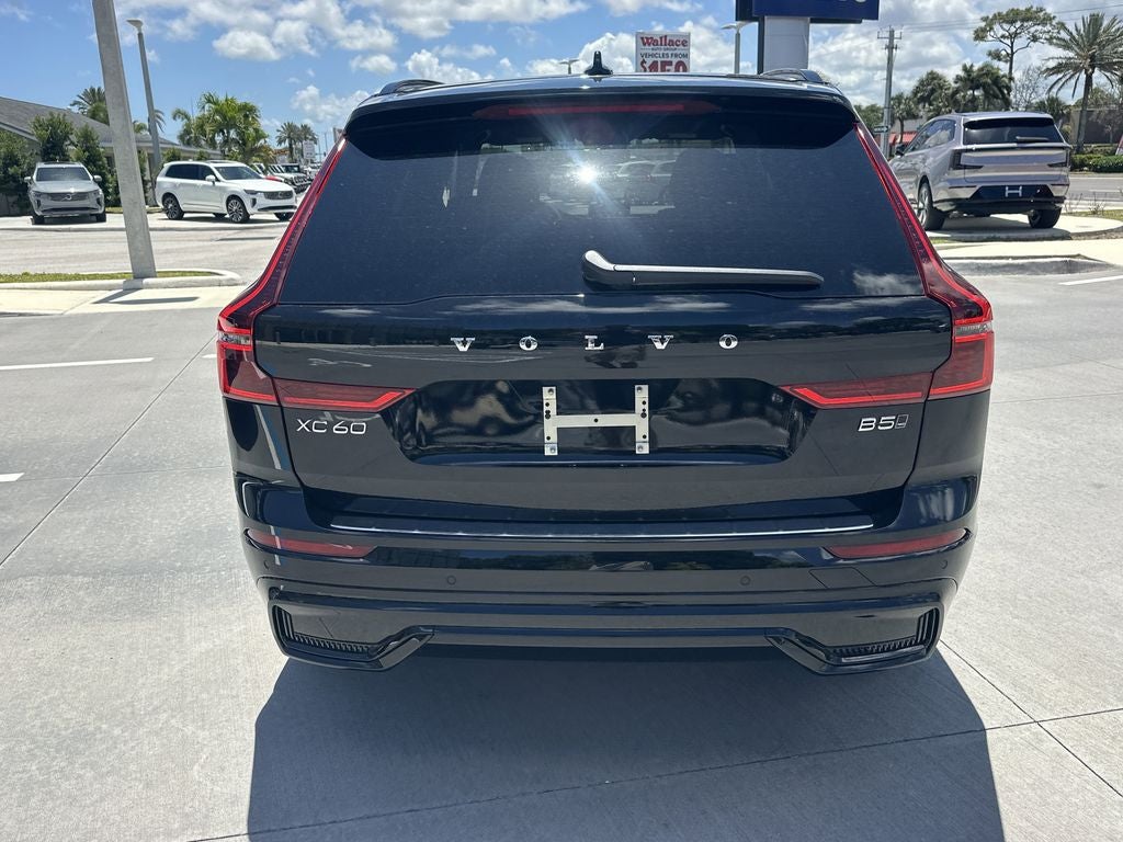 2026 Volvo XC60 B5 Plus