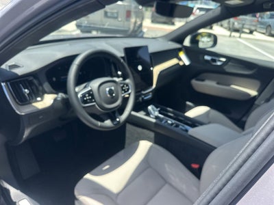 2026 Volvo XC60 B5 Plus