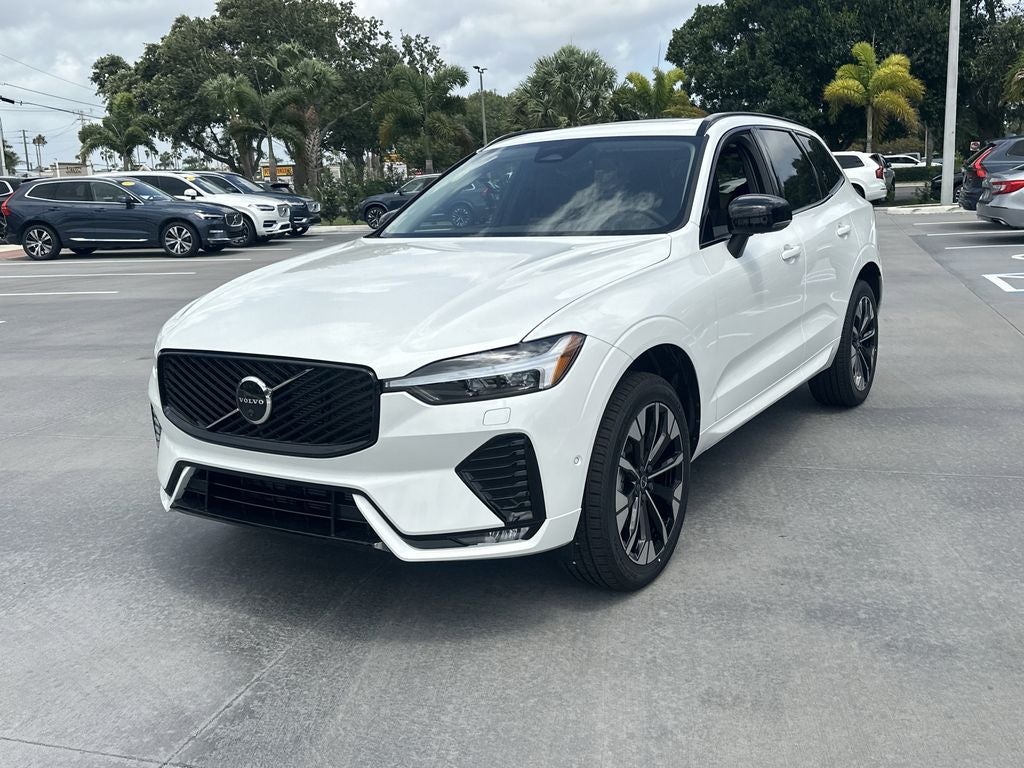 2026 Volvo XC60 B5 Plus
