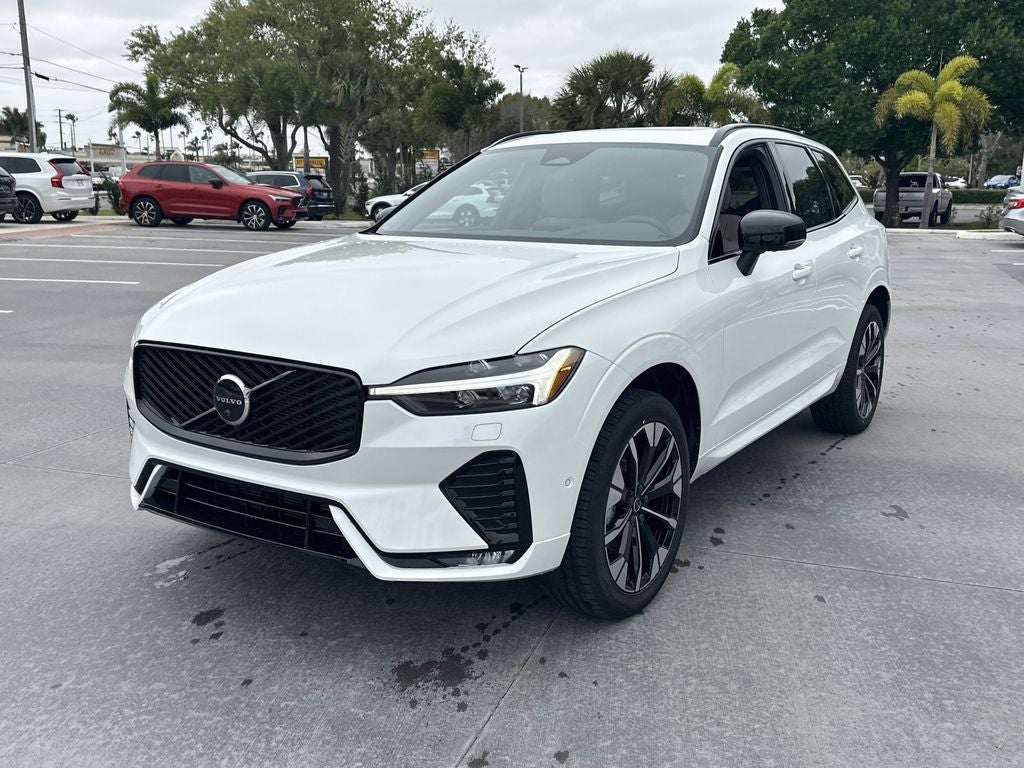 2026 Volvo XC60 B5 Plus