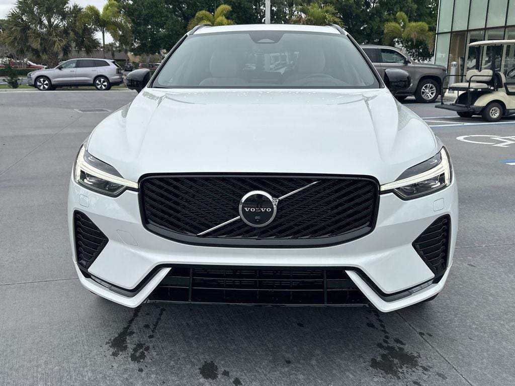 2026 Volvo XC60 B5 Plus
