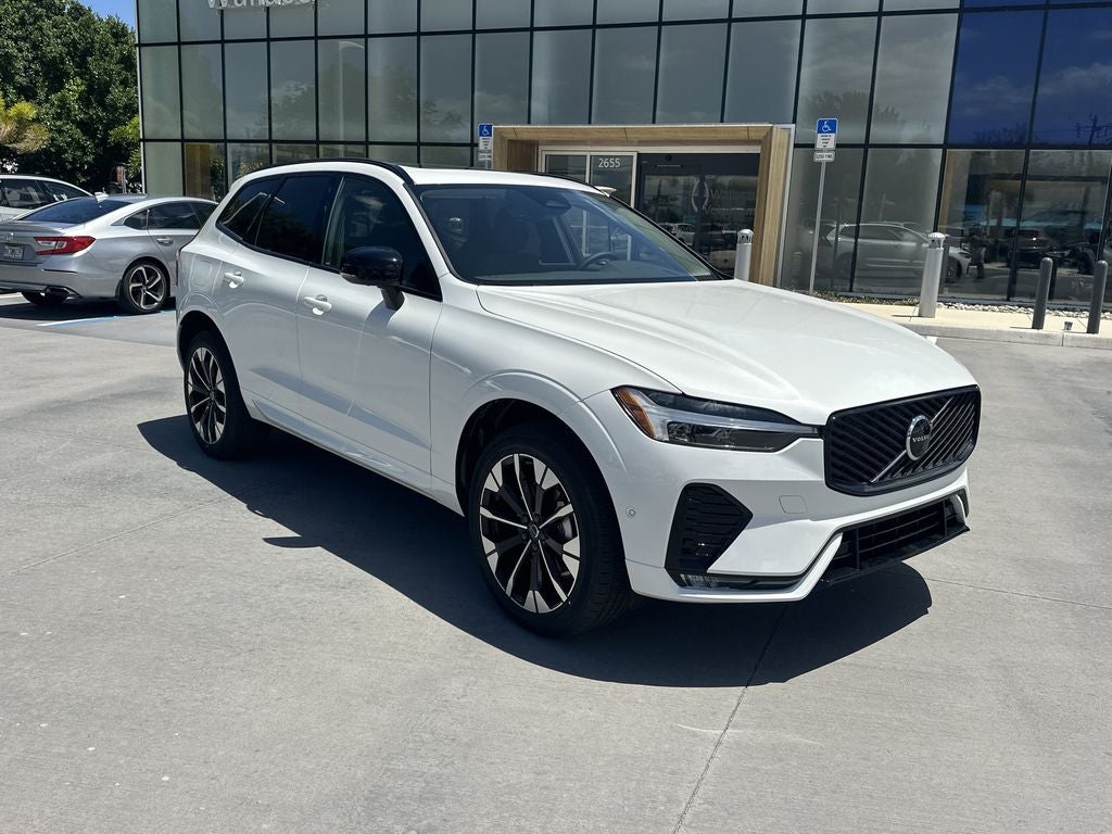 2026 Volvo XC60 B5 Plus