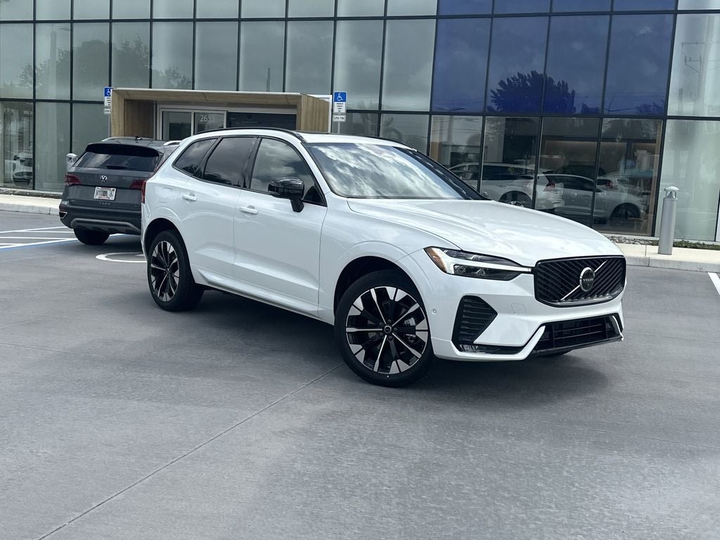 2026 Volvo XC60 B5 Plus