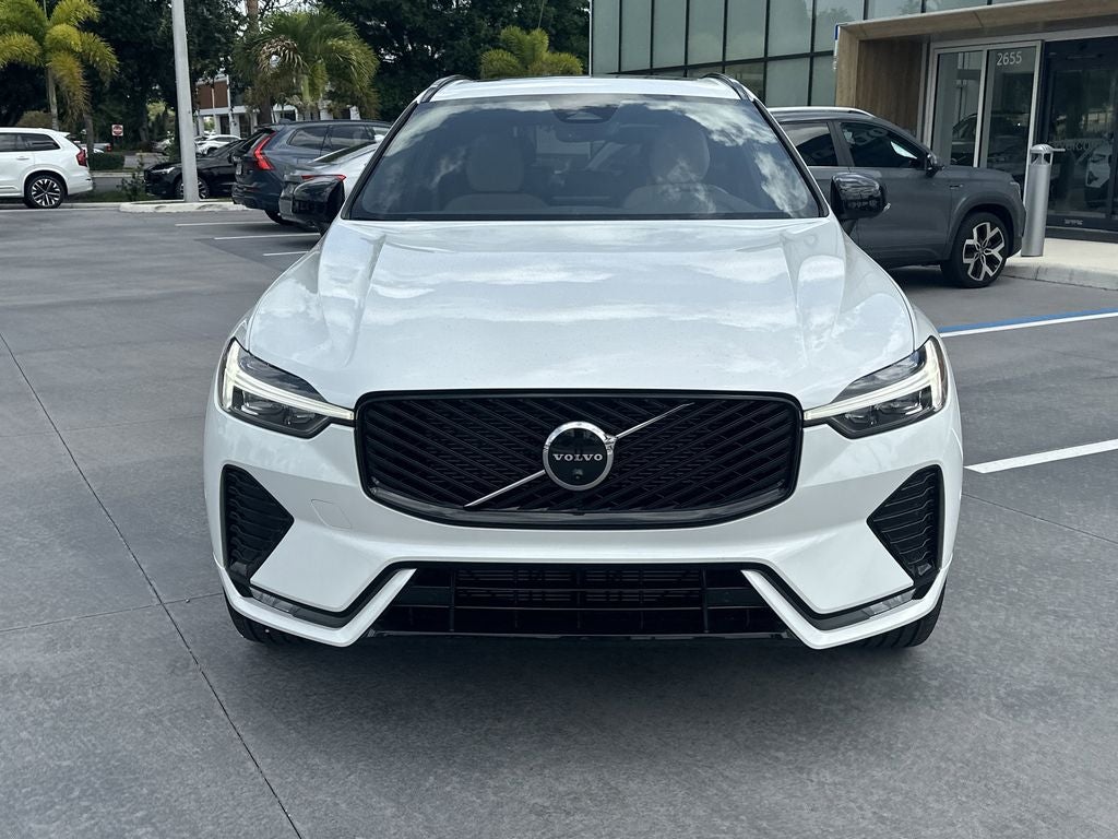 2026 Volvo XC60 B5 Plus