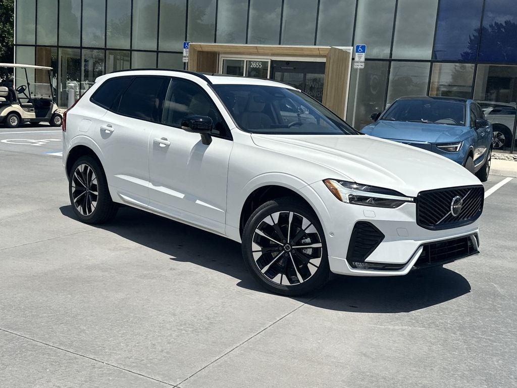 2026 Volvo XC60 B5 Plus