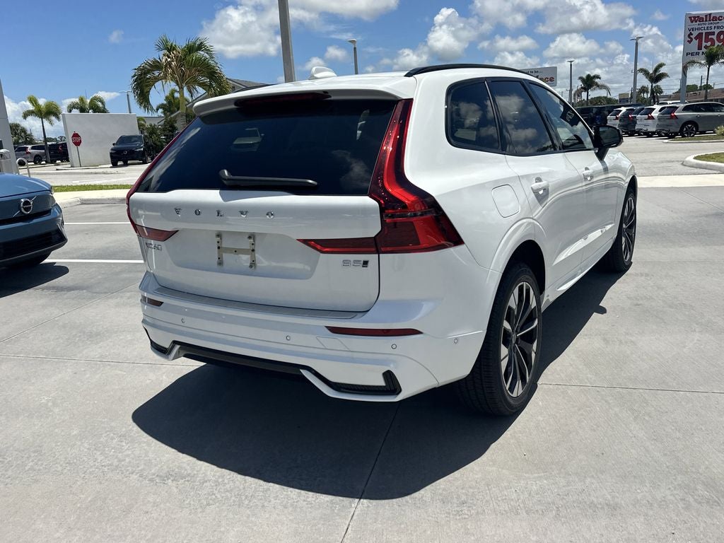 2026 Volvo XC60 B5 Plus