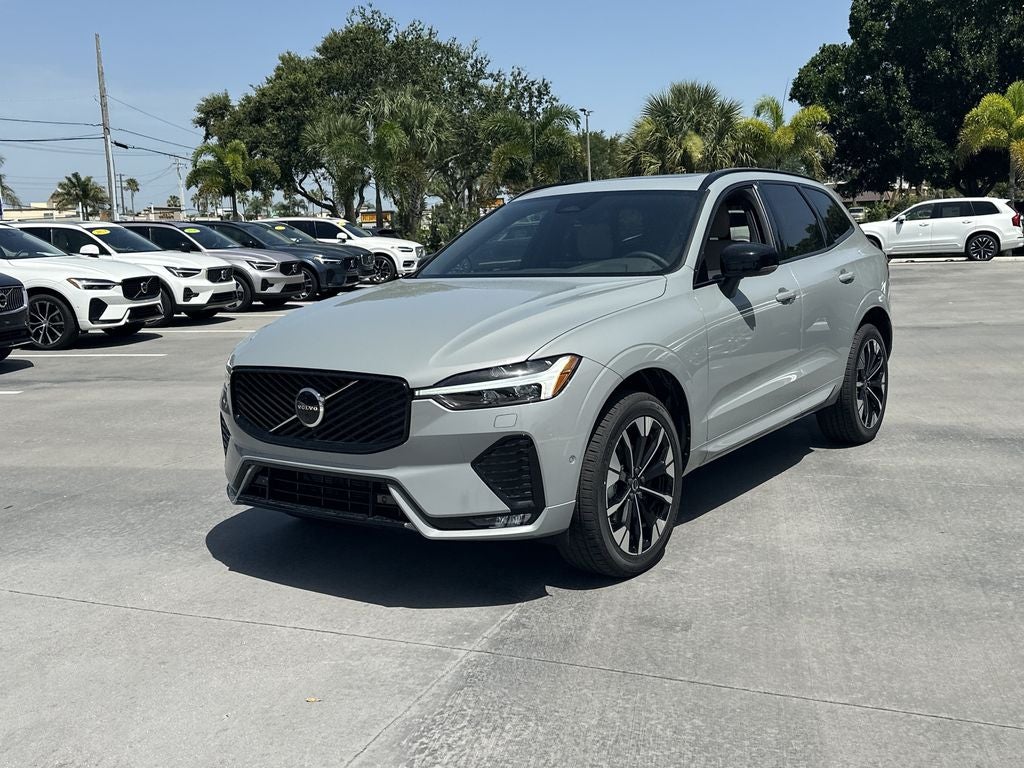 2026 Volvo XC60 B5 Plus