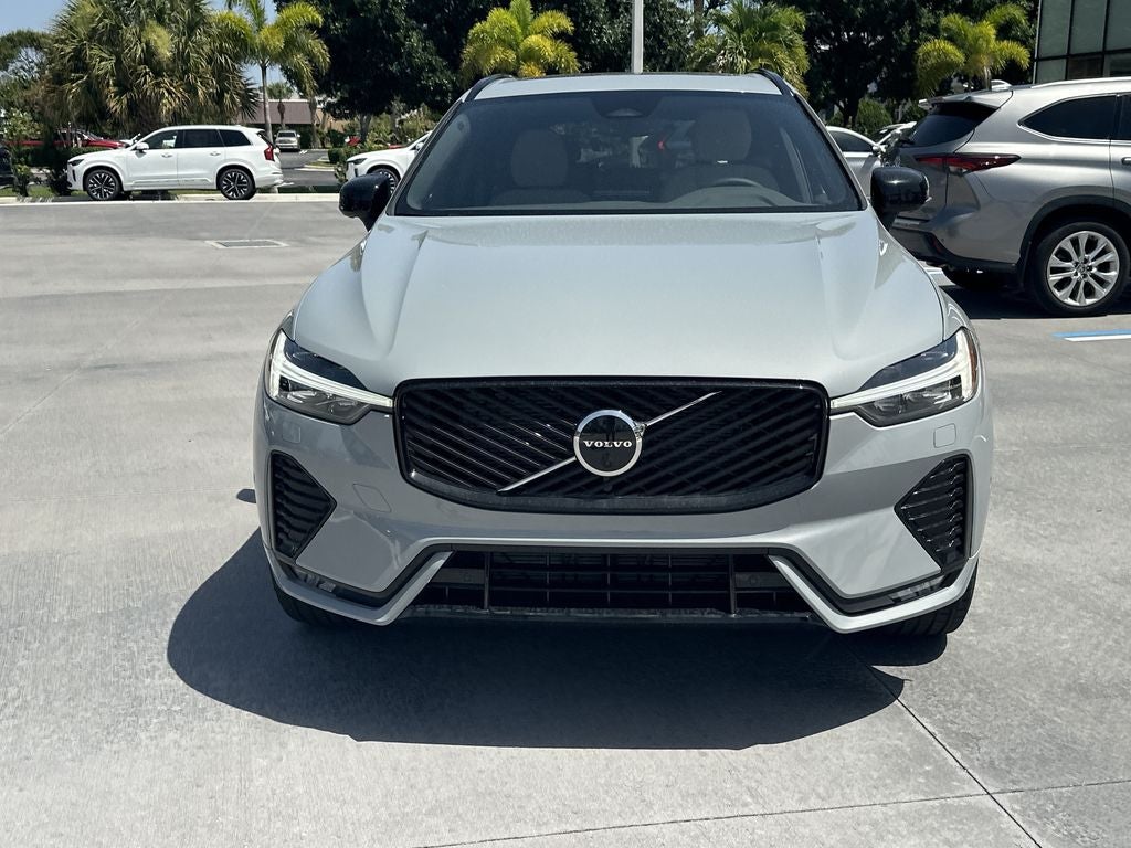 2026 Volvo XC60 B5 Plus