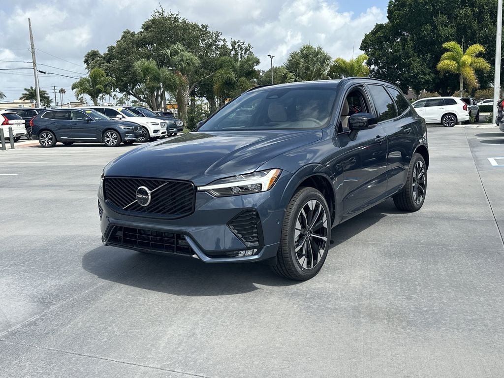 2026 Volvo XC60 B5 Plus