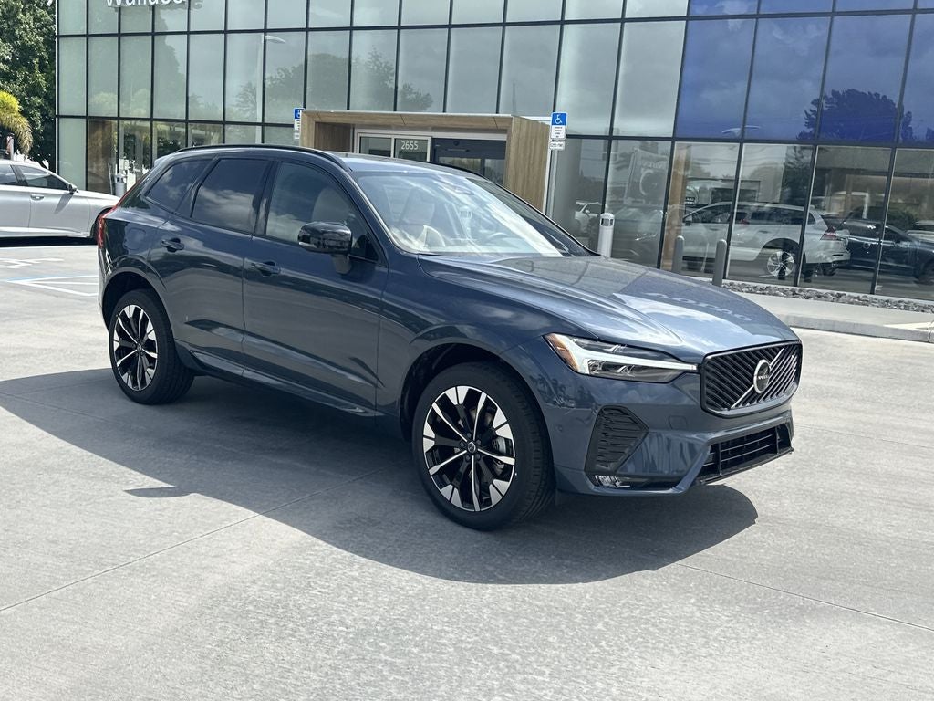 2026 Volvo XC60 B5 Plus