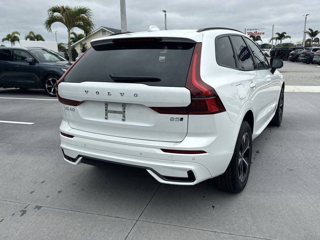 2026 Volvo XC60 B5 Core