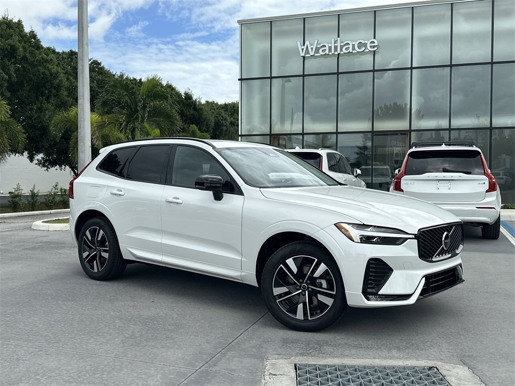 2026 Volvo XC60 B5 Core