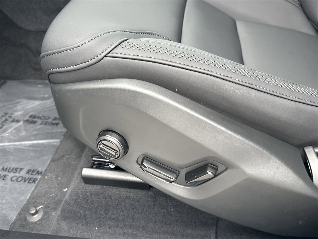 2026 Volvo XC60 B5 Core