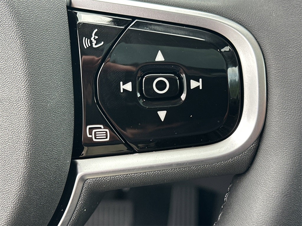 2026 Volvo XC60 B5 Core