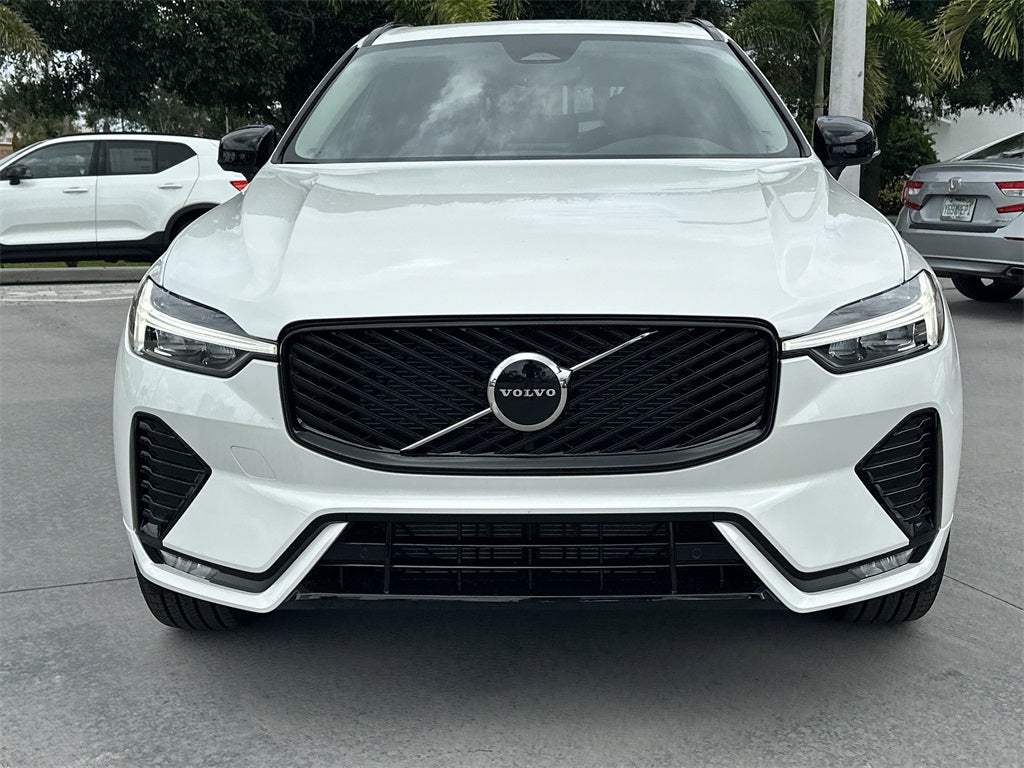 2026 Volvo XC60 B5 Core