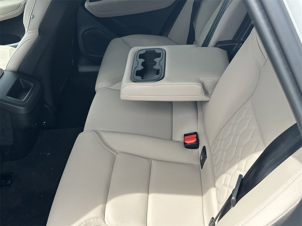 2026 Volvo XC60 B5 Core