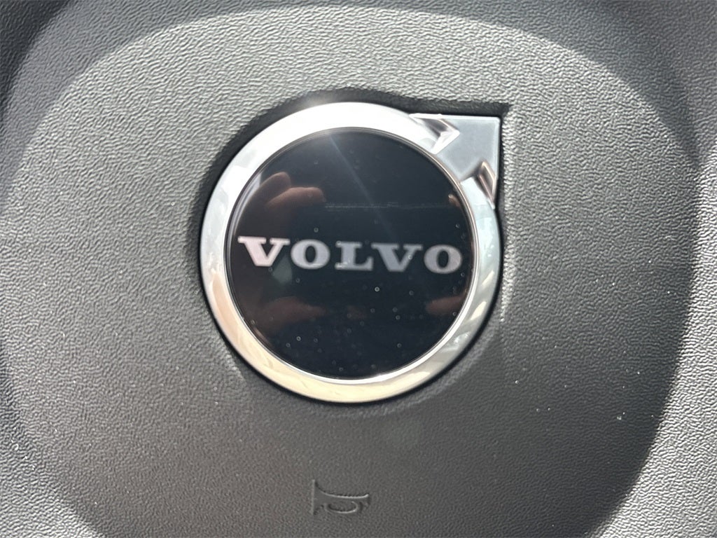 2026 Volvo XC60 B5 Core