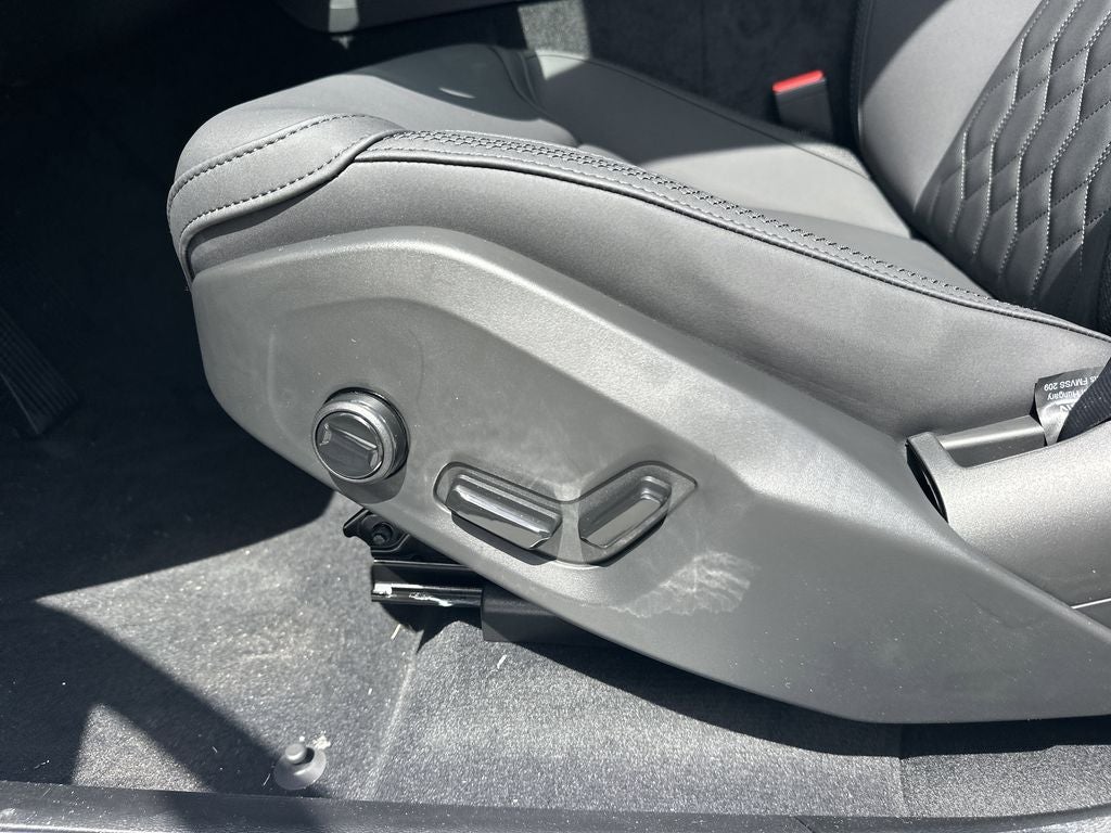 2026 Volvo XC60 B5 Core