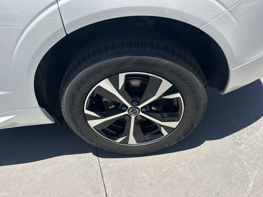 2026 Volvo XC60 B5 Core