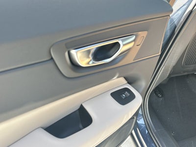 2026 Volvo XC60 B5 Core
