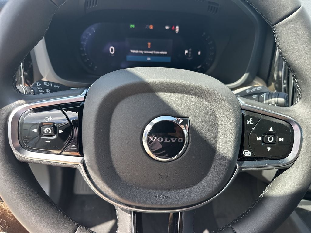 2026 Volvo XC60 B5 Core