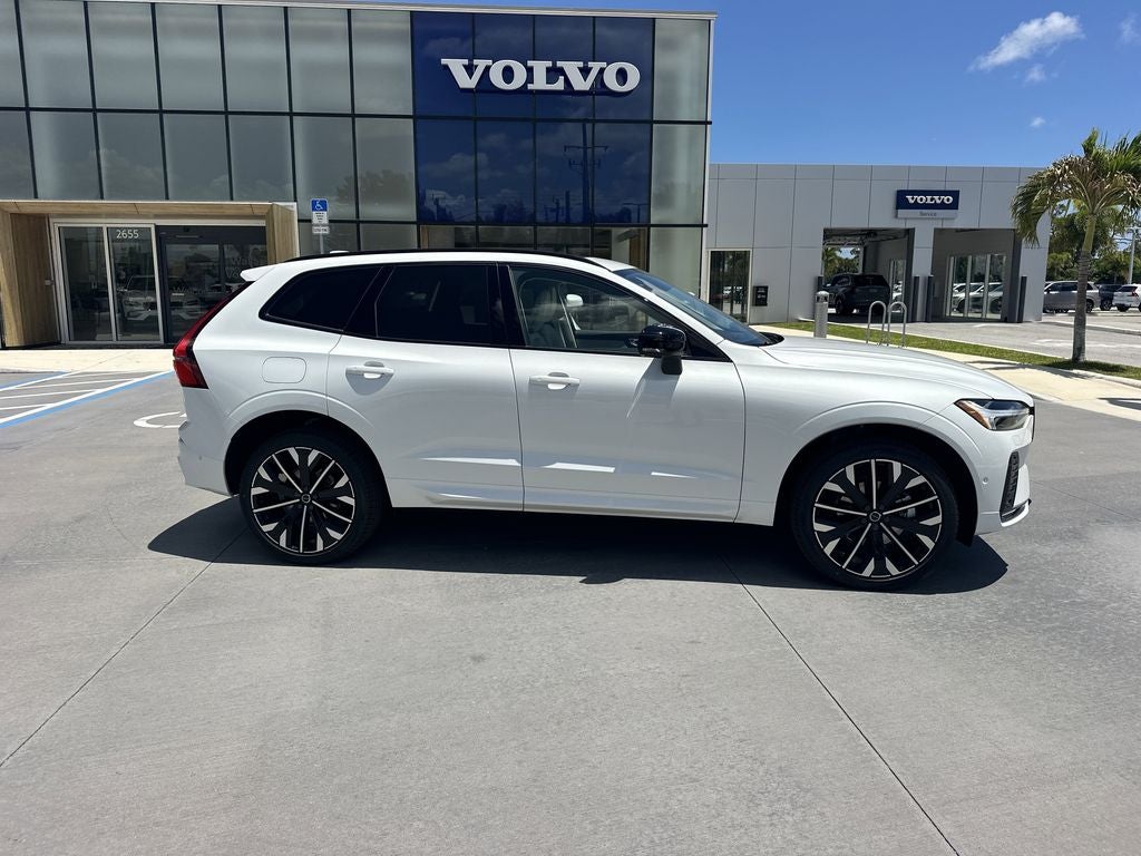 2026 Volvo XC60 B5 Ultra