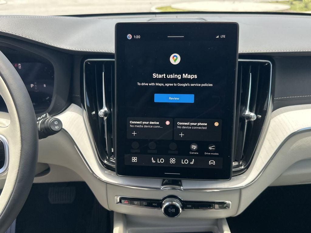 2026 Volvo XC60 B5 Ultra