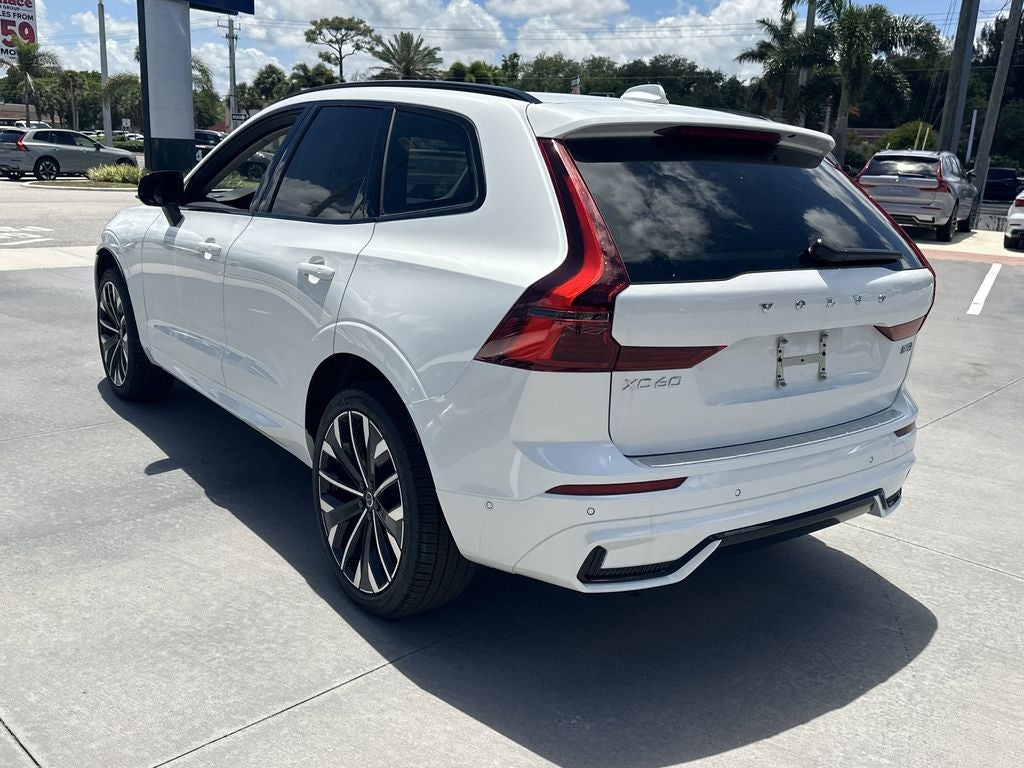 2026 Volvo XC60 B5 Ultra